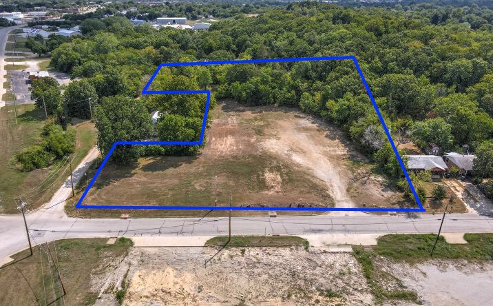 Pictures of Land property located at 215 S Hawthorne Street, Sapulpa, OK 74066 for sales - image #1