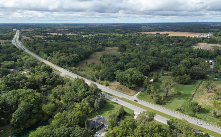 Pictures of Land property located at 201 W Us Hwy 30, Valparaiso, IN 46385 for sales - image #1