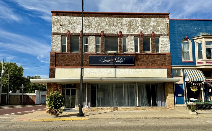Pictures of Mixed Use property located at 902 N Main St, Princeton, IL 61356 for sales - image #1