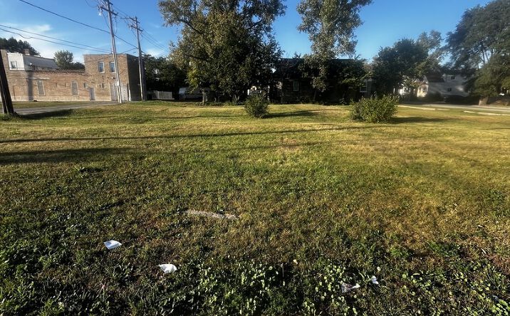 Pictures of Land property located at 6844 S May Street, Chicago, IL 60621 for sales - image #1