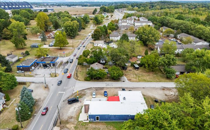 Pictures of Hospitality, Retail property located at 1445 Massillon Rd, Akron, OH 44306 for sales - image #1