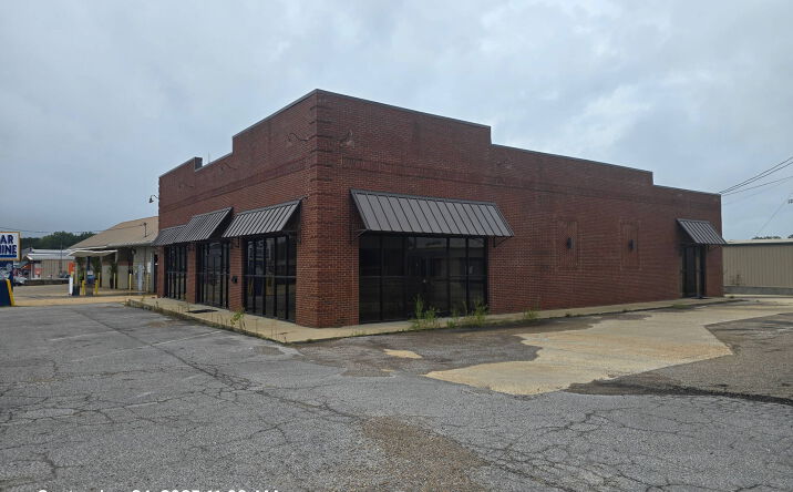 Pictures of Retail property located at 609 N 2nd St., Booneville, MS 38829 for sales - image #1