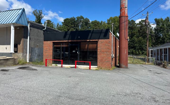 Pictures of Retail property located at 4337 Victory Dr, Columbus, GA 31903 for sales - image #1