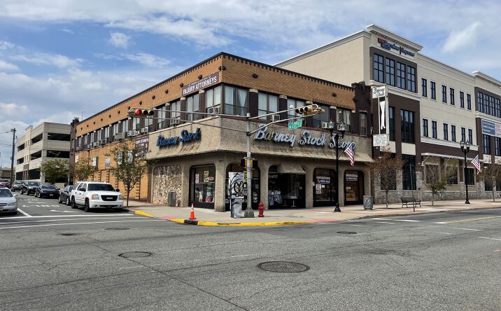 Pictures of Office, Retail property located at 499 Broadway, Bayonne, NJ 07002 for sales - image #1