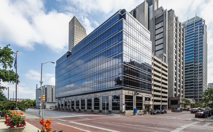 Pictures of Office property located at 150 W Market St, Indianapolis, IN 46204 for sales - image #1