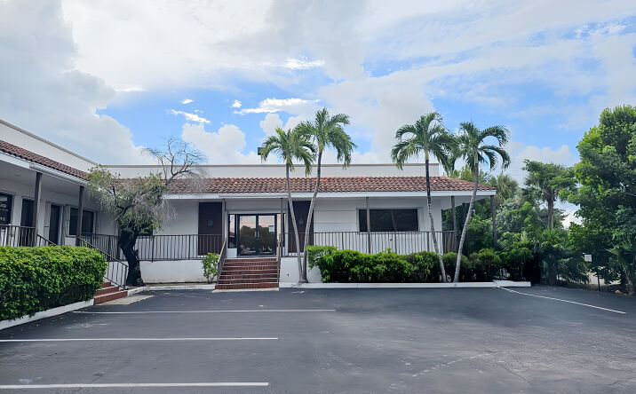Pictures of Office property located at 5701 Overseas Hwy, Marathon, FL 33050 for sales - image #1