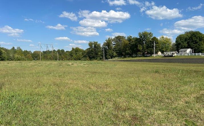 Pictures of Land property located at E Outer Rd, Scott City, MO 63780 for sales - image #1