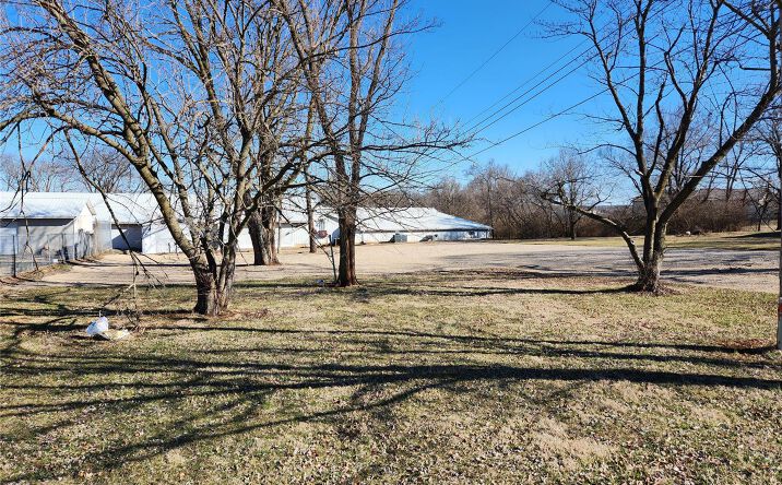 Pictures of Retail, Office, Mixed Use, Land property located at 6338 Spencer Road, Desloge, MO 63601 for sales - image #1