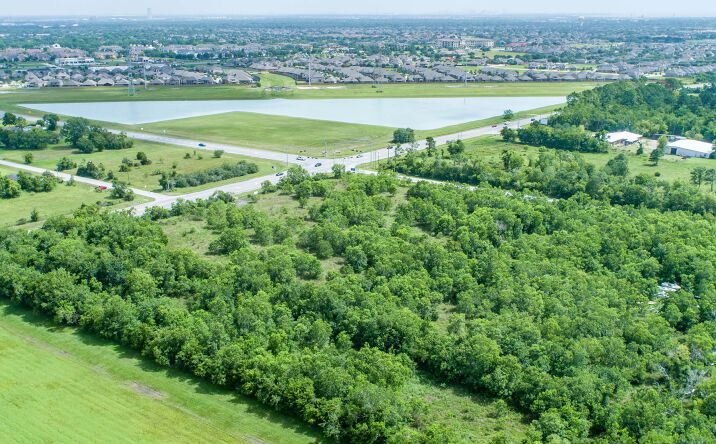Pictures of Land property located at SWC of FM 270 & FM 646, League City, TX 77573 for sales - image #1