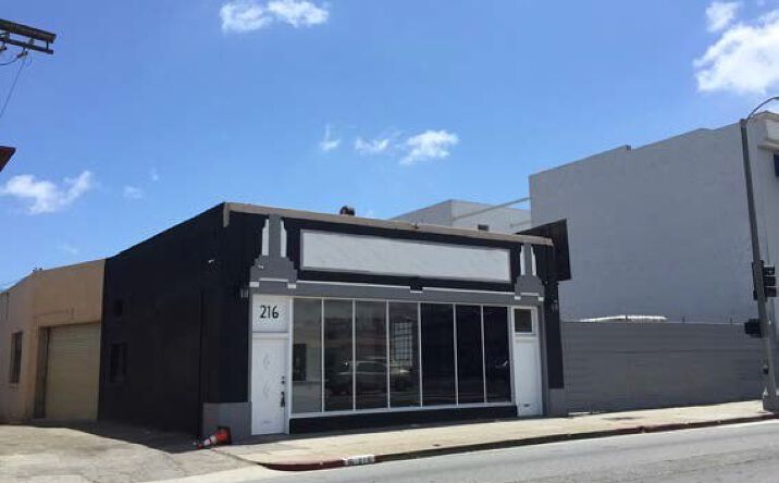 Pictures of Industrial property located at 216 E Anaheim St, Los Angeles, CA 90744 for sales - image #1