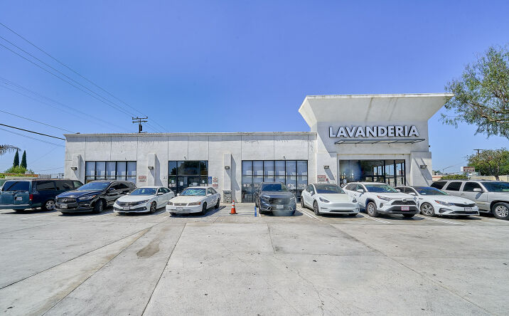 Pictures of Retail property located at 3046 E Florence Ave, Huntington Park, CA 90255 for sales - image #1