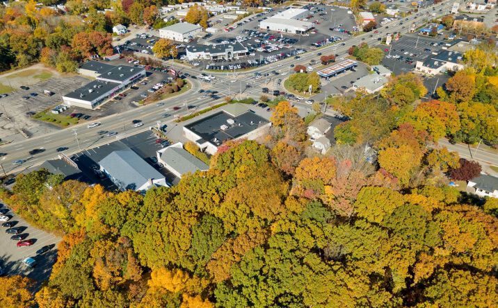 Pictures of Retail property located at 1094 Bald Hill Road - 818 Tollgate Road, Warwick, RI 02886, 818 Tollgate Road, Warwick, RI 02886 for sales - image #1