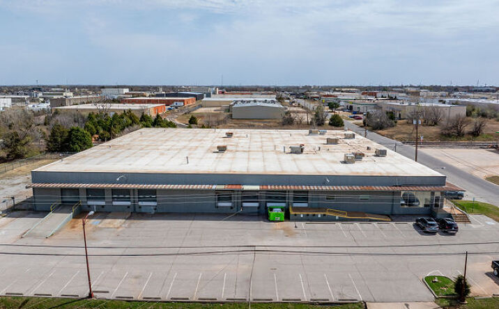 Pictures of Industrial property located at 3300 N Santa Fe Ave, Oklahoma City, OK 73118 for sales - image #1
