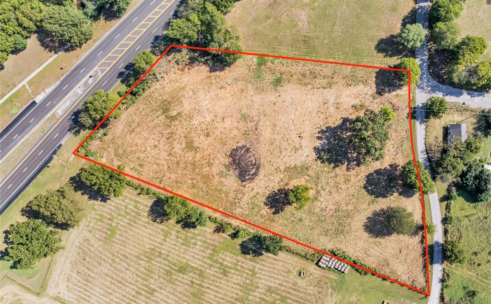 Pictures of Land property located at 409 W Main Street, Davis, OK 73030 for sales - image #1