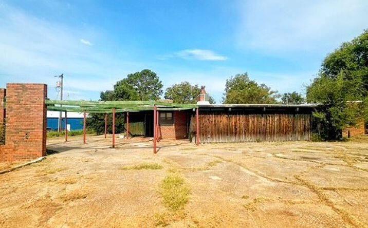 Pictures of Mixed Use, Office property located at 1116 N Gulf, Holdenville, OK 74848 for sales - image #1