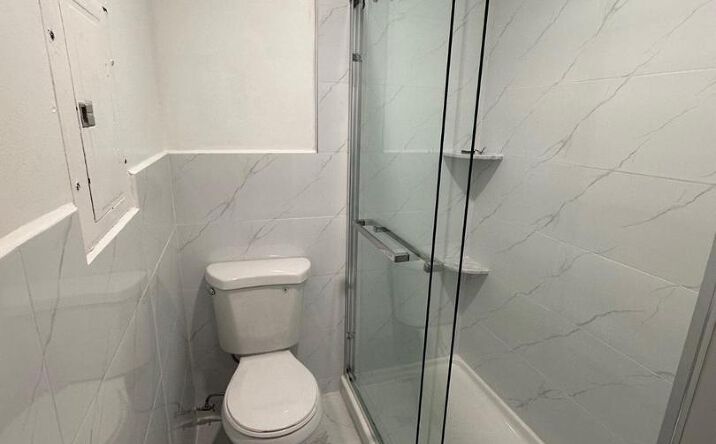 Pictures of Multifamily property located at 6704 Martins Mill Rd, Philadelphia, PA 19111 for sales - image #1