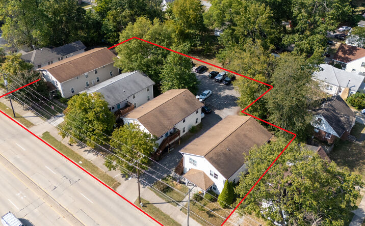 Pictures of Multifamily property located at 902-908 W Mill Street, Carbondale, IL 62901 for sales - image #1
