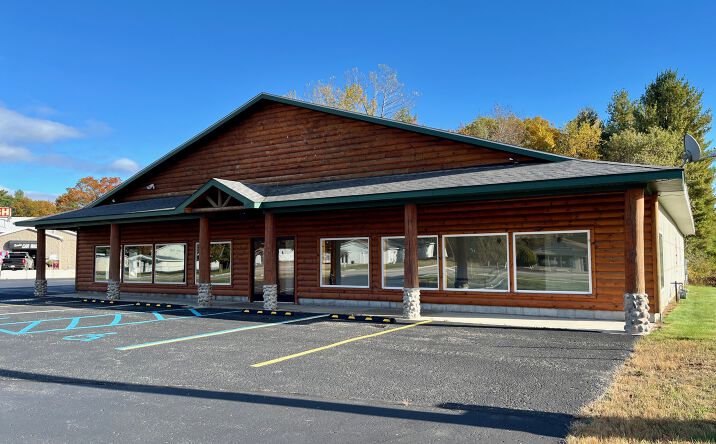 Pictures of Retail property located at 1730 E US-23, East Tawas, MI 48730 for sales - image #1