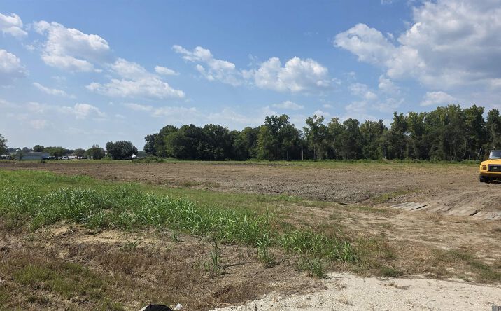 39158 W Edenborne Parkway, Gonzales, LA 70737 | Crexi.com