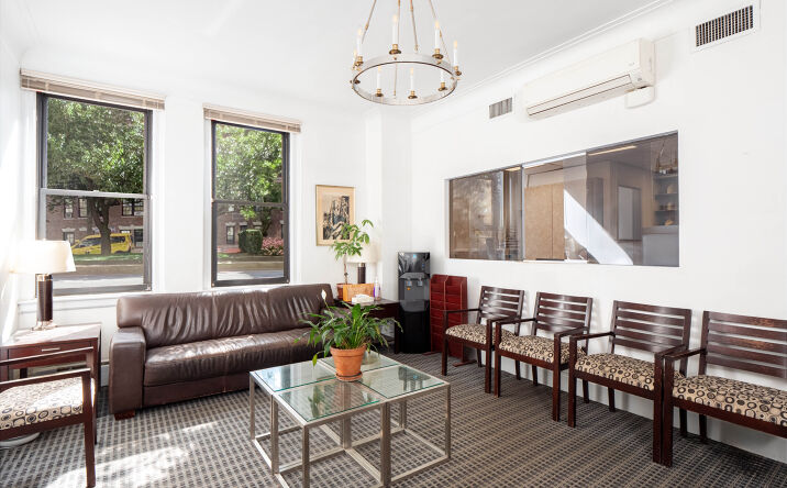 Pictures of Office property located at 1160 Park Ave, New York, NY 10128 for sales - image #1