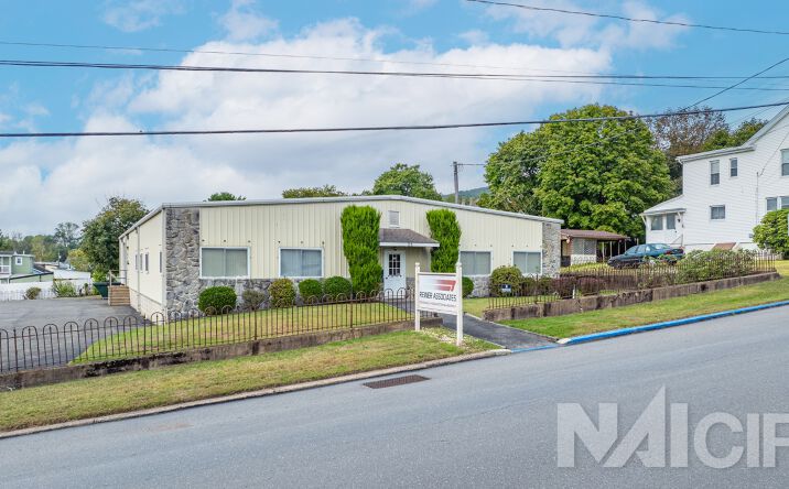 Pictures of Industrial property located at 22 S Yohe St, Tower City, PA 17980 for sales - image #1