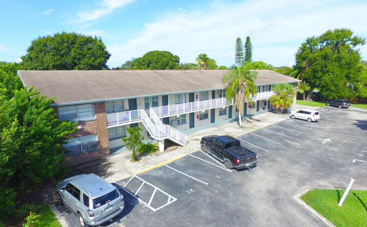 Pictures of Multifamily property located at 612 Sally Ln S, Clearwater, FL 33756 for sales - image #1