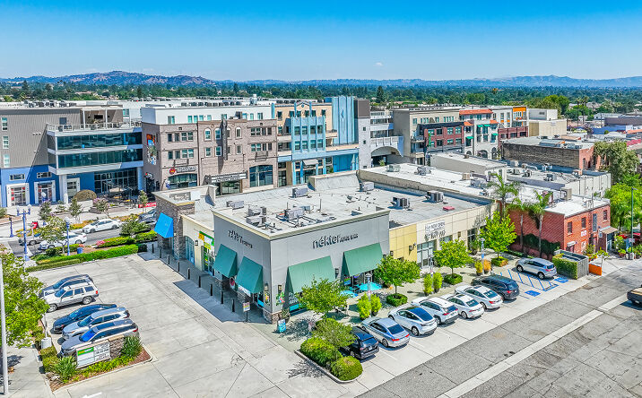 Pictures of Retail property located at 100 W Foothill Blvd, Azusa, CA 91702 for sales - image #1