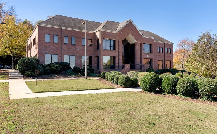 Pictures of Office property located at 330 Pelham Rd, Greenville, SC 29615 for sales - image #1