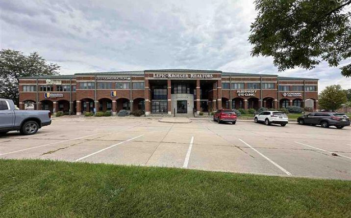 Pictures of Office property located at 2346 Mormon Trek Blvd, Iowa City, IA 52246 for sales - image #1