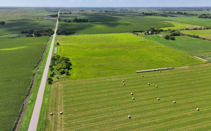 Pictures of Land property located at State Farm Road Short Acreage East, North Platte, NE 69101 for sales - image #1