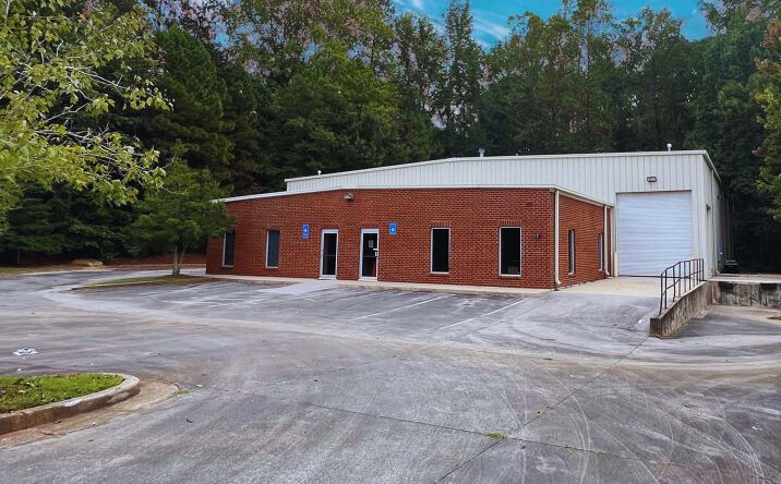 Pictures of Office, Industrial property located at 121 Holt Industrial Cir, Acworth, GA 30101 for sales - image #1