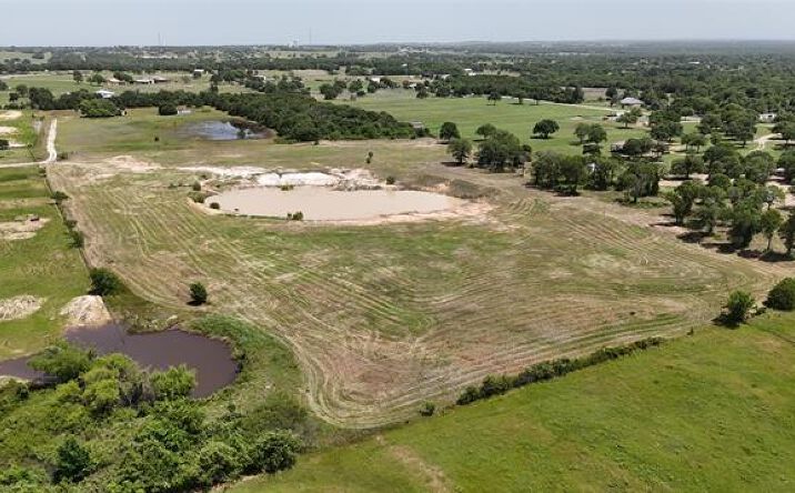 Pictures of Land property located at 8605 W Hwy 199, Springtown, TX 76082 for sales - image #1