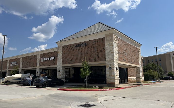 Pictures of Office, Retail property located at 4899 Hwy 6, Missouri City, TX 77459 for sales - image #1