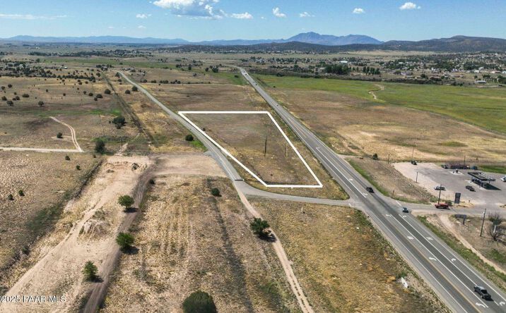 Pictures of Retail, Land property located at TBD SR-89, Paulden, AZ 86334 for sales - image #1