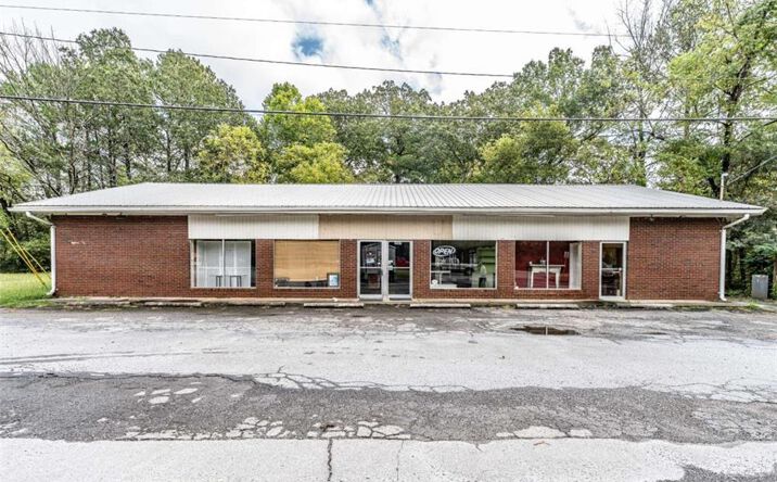 Pictures of Retail property located at 3964 Martha Berry Highway, Rome, GA 30165 for sales - image #1