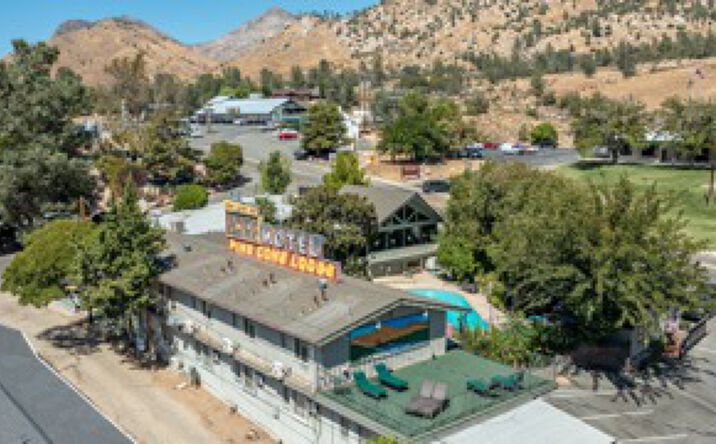 Pictures of Hospitality property located at 13383 Sierra Way, Kernville, CA 93238 for sales - image #1