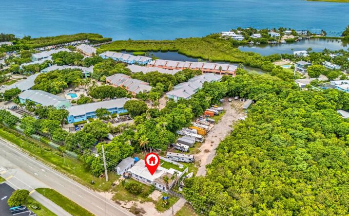 Pictures of Mixed Use property located at 98468 Overseas Hwy, Key Largo, FL 33037 for sales - image #1