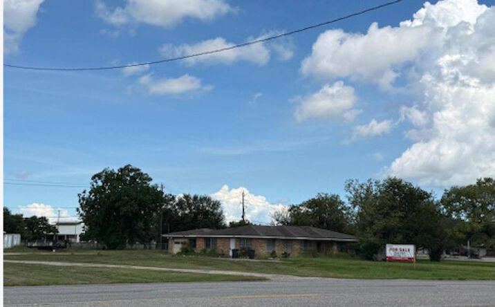 Pictures of Mixed Use, Mobile Home Park, Self Storage, Special Purpose property located at 10230 Hwy 6, Hitchcock, TX 77563 for sales - image #1