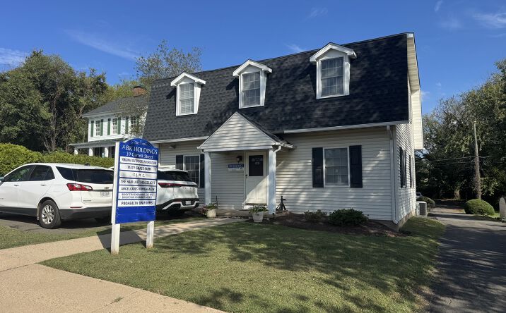 Pictures of Office property located at 39 Garrett St, Warrenton, VA 20186 for sales - image #1