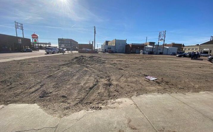 Pictures of Land property located at 119 N Lawler Street, Mitchell, SD 57301 for sales - image #1