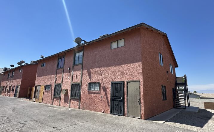 Pictures of Multifamily property located at 2305 Exeter Dr #A, Las Vegas, NV 89156 for sales - image #1