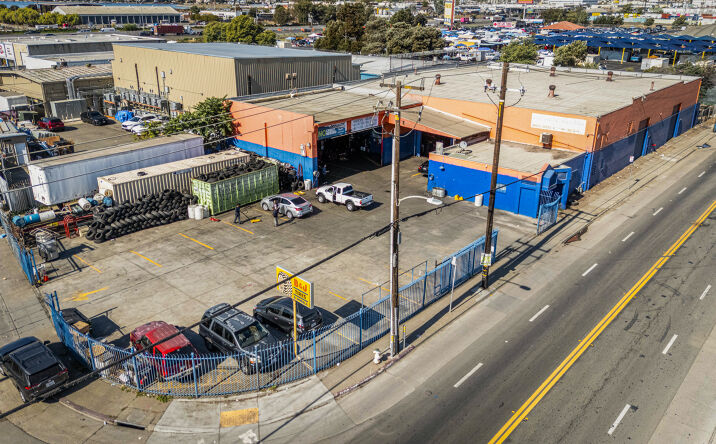Pictures of Industrial property located at 5901 Coliseum Wy, Oakland, CA 94621 for sales - image #1