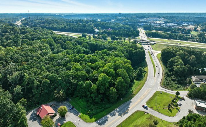 Pictures of Land, Office, Retail property located at 2232 Jesse Jewell Pkwy NE, Gainesville, GA 30507 for sales - image #1