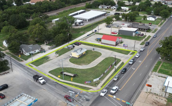 Pictures of Land property located at 416 E Wise St, Bowie, TX 76230 for sales - image #1