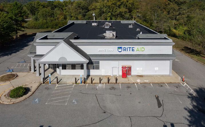 Pictures of Office, Retail property located at 10 Main St, Winchester, NH 03470 for sales - image #1