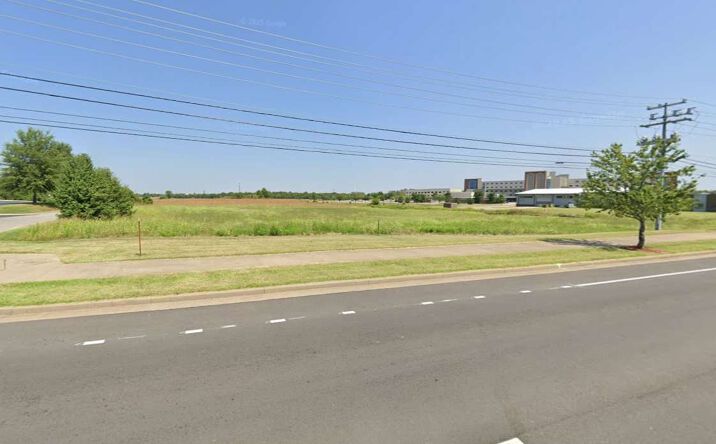 Pictures of Land property located at 525 Dunlop Ln, Clarksville, TN 37040 for sales - image #1