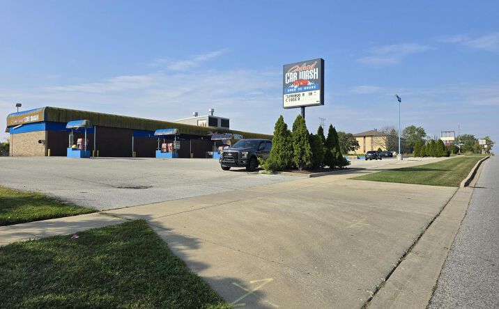 Pictures of Special Purpose property located at 7225 W 151st Street, Orland Park, IL 60462 for sales - image #1