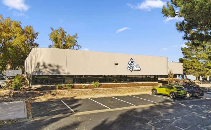 Pictures of Industrial property located at 10577 W Centennial Rd, Littleton, CO 80127 for sales - image #1