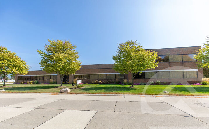 Pictures of Industrial property located at 4250 Normandy Ct, Royal Oak, MI 48073 for sales - image #1