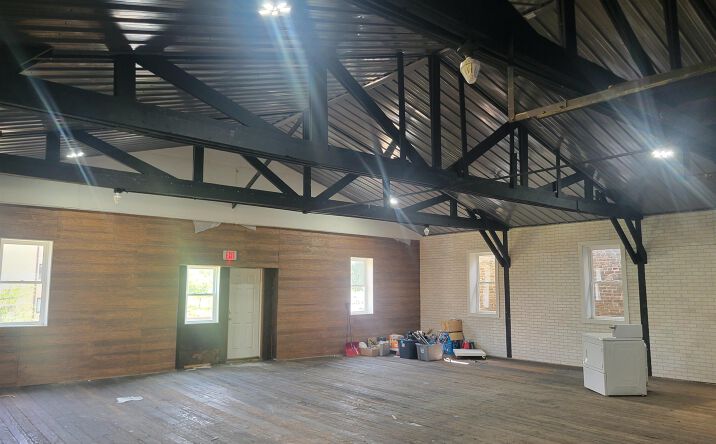 Pictures of Retail, Office, Industrial, Multifamily property located at 242 W Edgewater, Portage, WI 53901 for sales - image #1